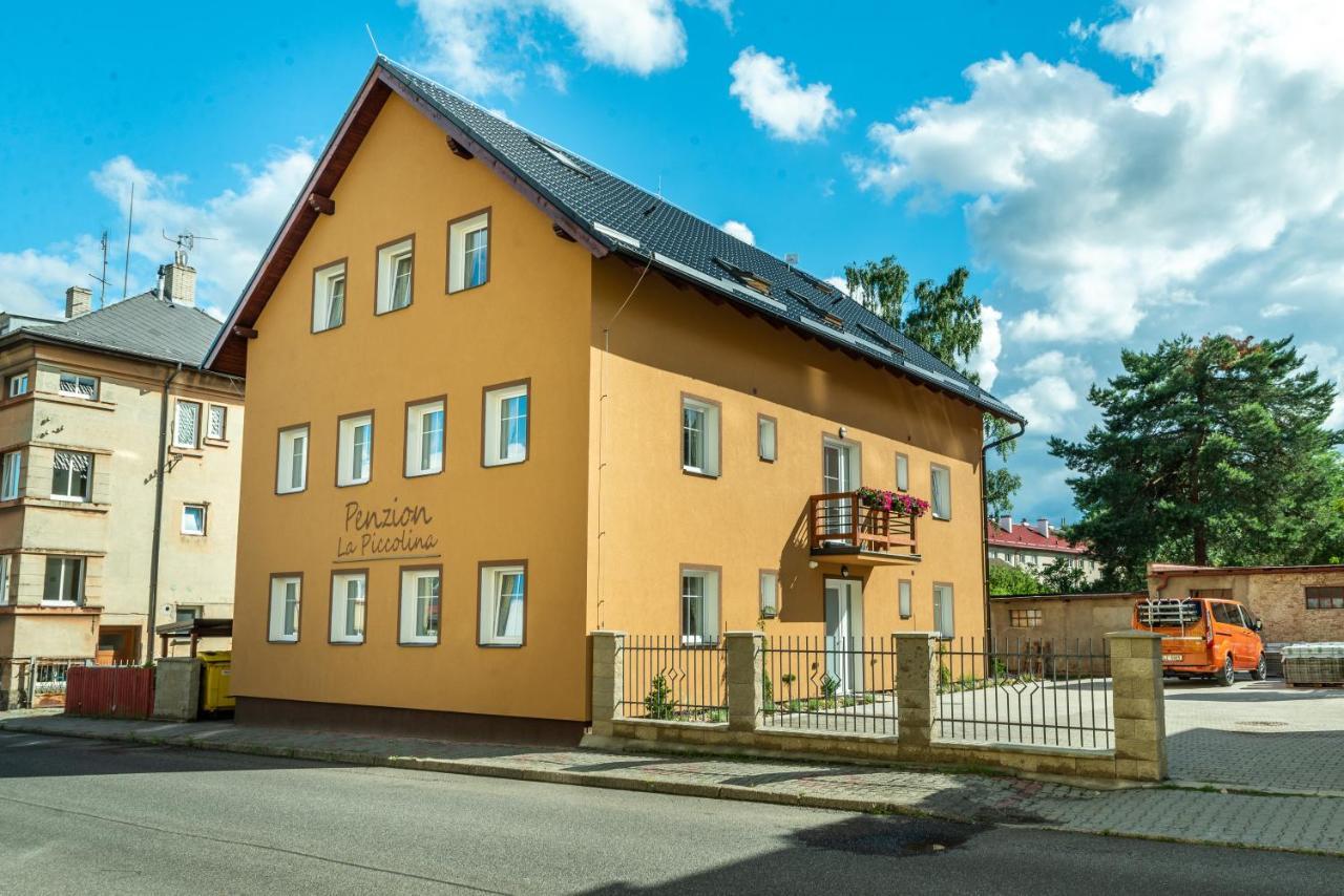 Penzion La Piccolina Nový Bor Exteriör bild