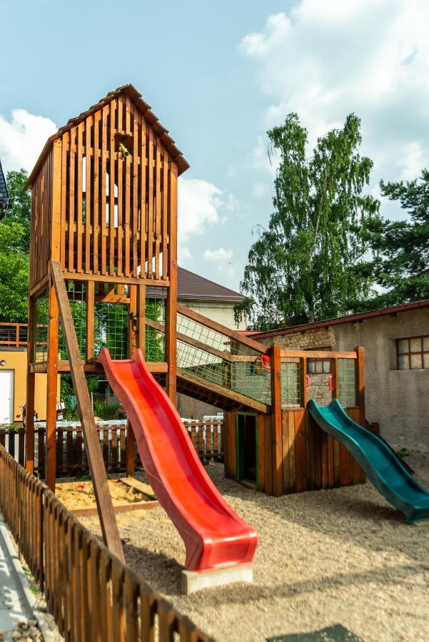 Penzion La Piccolina Nový Bor Exteriör bild
