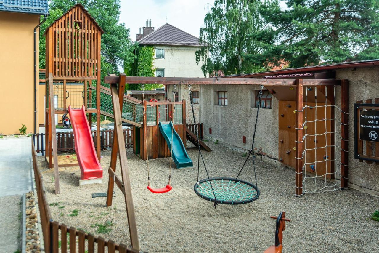 Penzion La Piccolina Nový Bor Exteriör bild